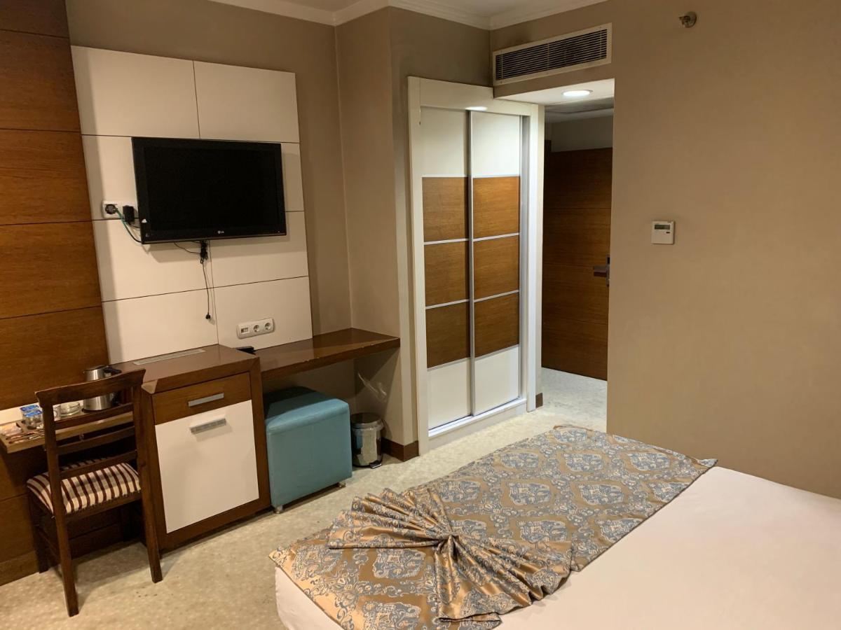 Moonlight Hotel Bostanici Bagian luar foto